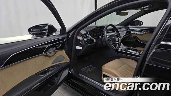 Audi A8 2021, фото 13