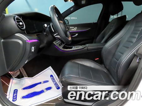 Mercedes-Benz E-Class 2022, фото 6