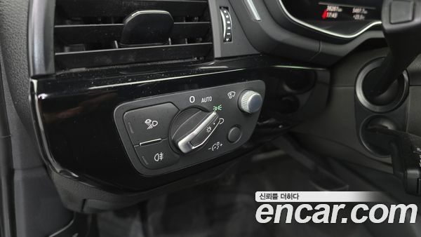 Audi A4 2021, фото 26