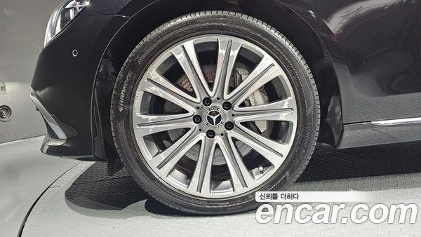 Mercedes-Benz E-Class 2022, фото 5