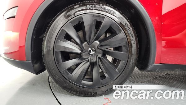 Tesla Model Y 2025, фото 5
