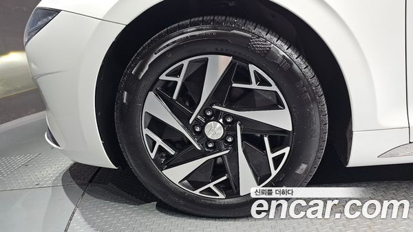 Hyundai Grandeur 2023, фото 5