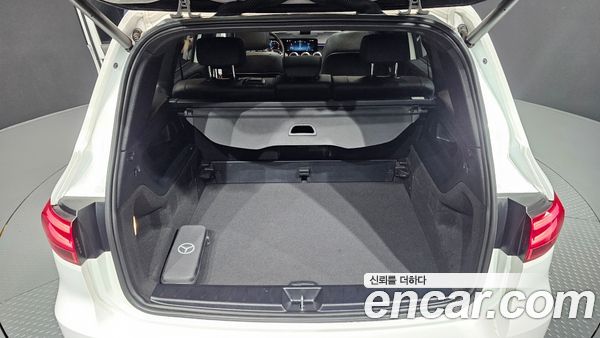 Mercedes-Benz GLB 2024, фото 31