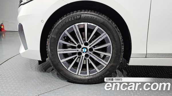 BMW 2 Series 2025, фото 5