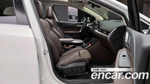 BMW 2 Series 2025, фото 10