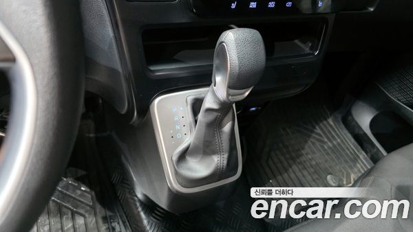 Hyundai Staria 2022, фото 9