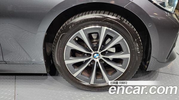 BMW 3 Series 2022, фото 5