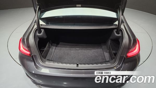 BMW 3 Series 2022, фото 20