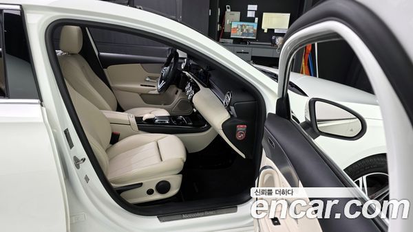 Mercedes-Benz A-Class 2020, фото 20