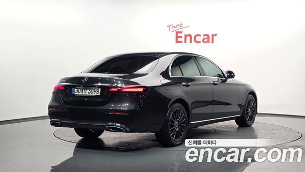 Mercedes-Benz E-Class 2021, фото 2