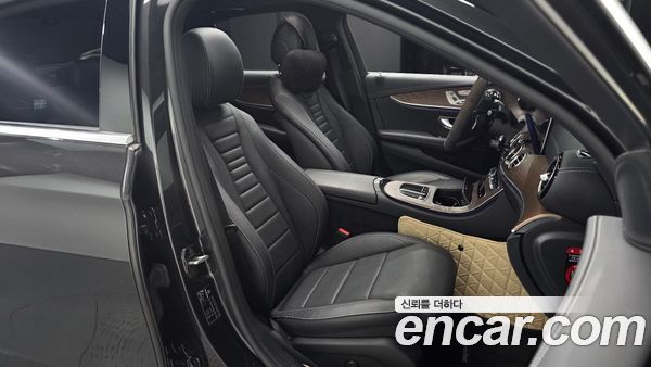 Mercedes-Benz E-Class 2021, фото 10