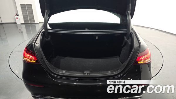 Mercedes-Benz E-Class 2021, фото 20
