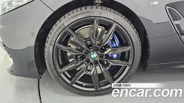 BMW 8 Series 2023, фото 5