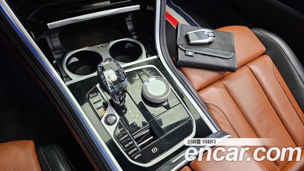 BMW 8 Series 2023, фото 9