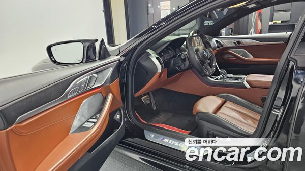 BMW 8 Series 2023, фото 10