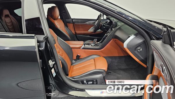 BMW 8 Series 2023, фото 11