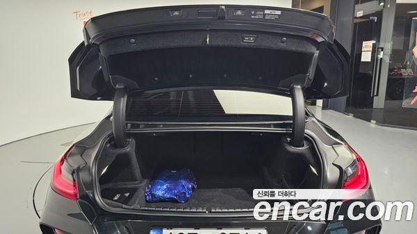 BMW 8 Series 2023, фото 20