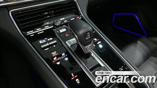 Porsche Panamera 2021, фото 9