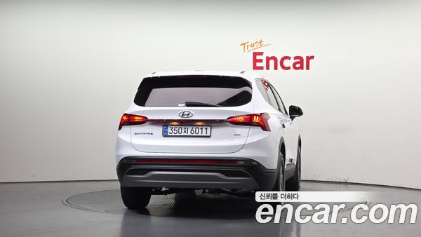 Hyundai Santa Fe 2023, фото 4