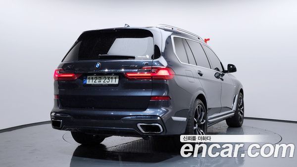 BMW X7 2021, фото 2