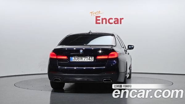 BMW 5 Series 2022, фото 4