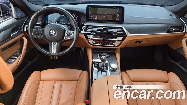 BMW 5 Series 2022, фото 7