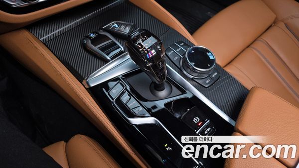 BMW 5 Series 2022, фото 9
