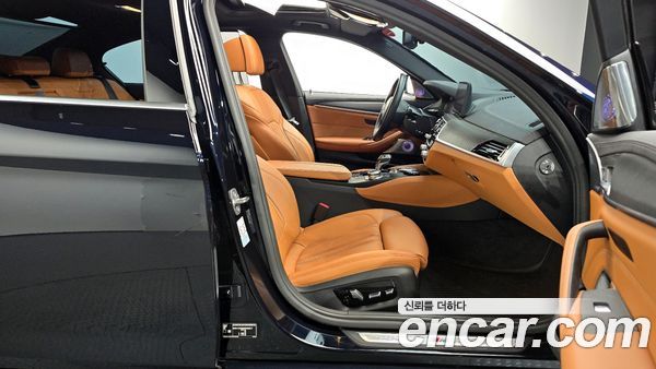 BMW 5 Series 2022, фото 11