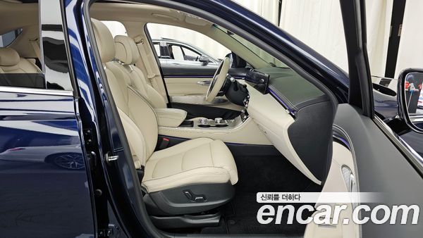 Genesis GV70 2025, фото 11