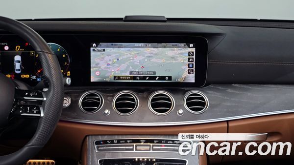 Mercedes-Benz E-Class 2021, фото 14