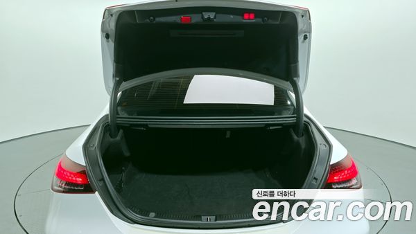 Mercedes-Benz E-Class 2021, фото 20
