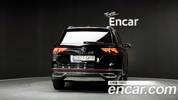 Volkswagen Tiguan 2023, фото 5