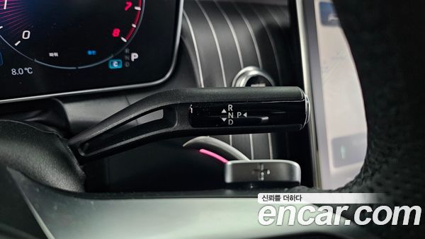 Mercedes-Benz GLC 2025, фото 9