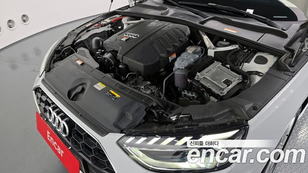 Audi A4 2021, фото 6