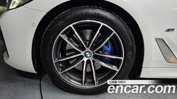 BMW 5 Series 2023, фото 5
