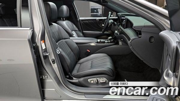 Lexus LS 2021, фото 10