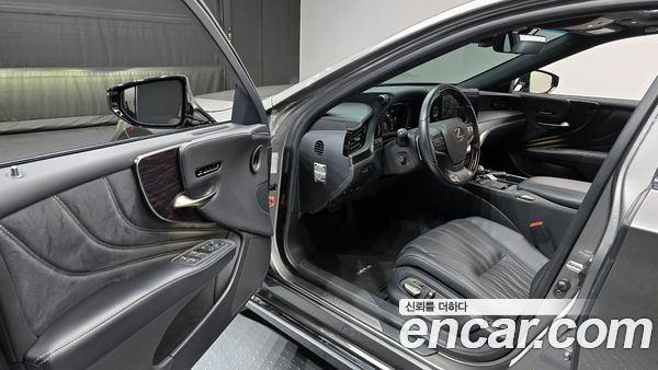 Lexus LS 2021, фото 11