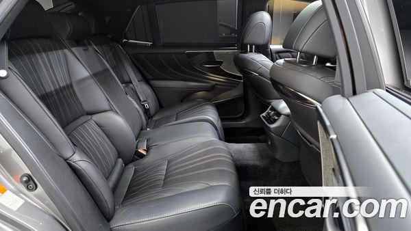 Lexus LS 2021, фото 12