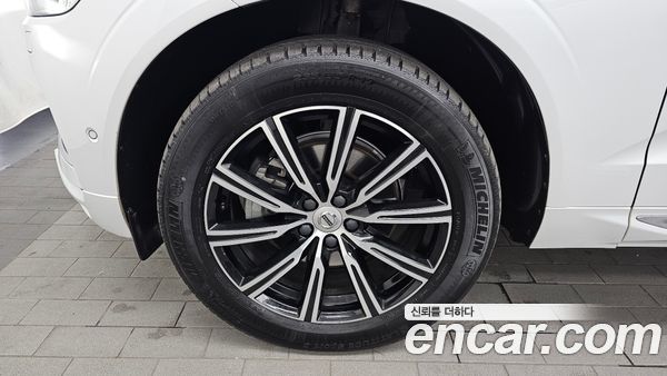 Volvo XC60 2021, фото 5