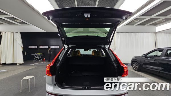 Volvo XC60 2021, фото 20