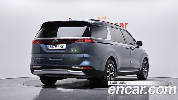 Kia Carnival 2021, фото 2