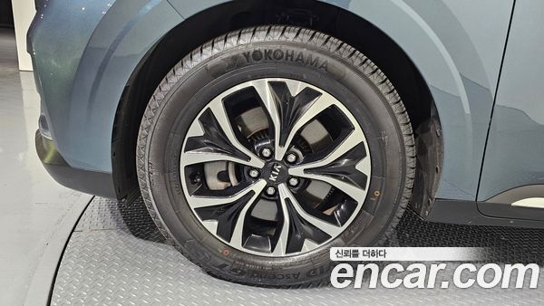Kia Carnival 2021, фото 5