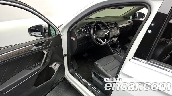 Volkswagen Tiguan 2023, фото 11
