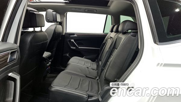 Volkswagen Tiguan 2023, фото 12