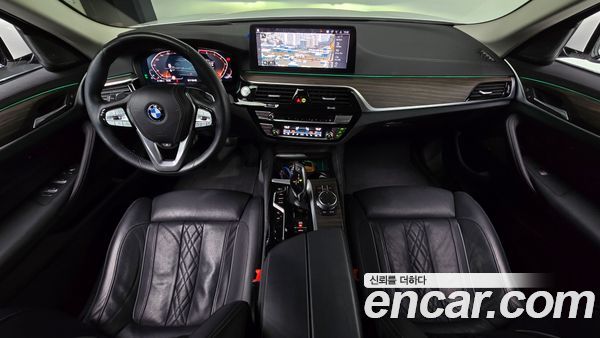 BMW 5 Series 2023, фото 7