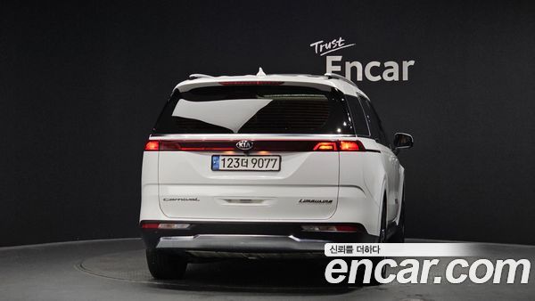 Kia Carnival 2021, фото 4