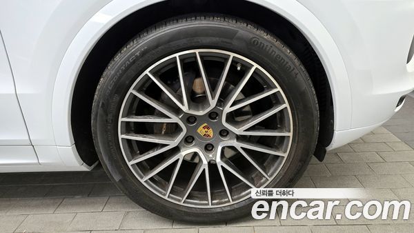 Porsche Cayenne 2022, фото 5