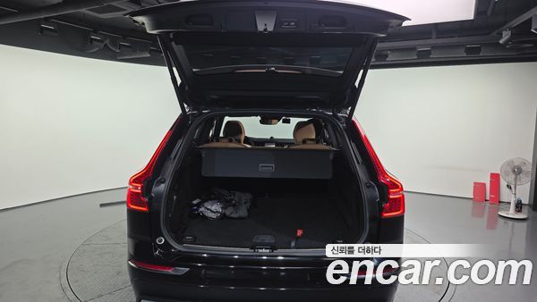 Volvo XC60 2020, фото 20