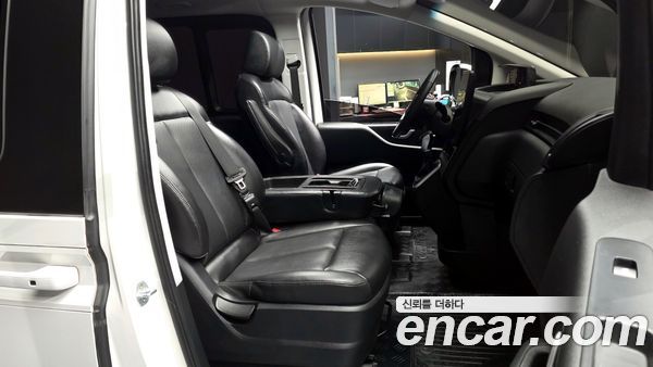 Hyundai Staria 2022, фото 11
