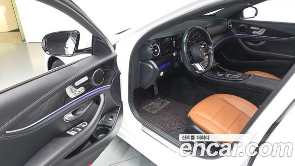 Mercedes-Benz E-Class 2021, фото 11